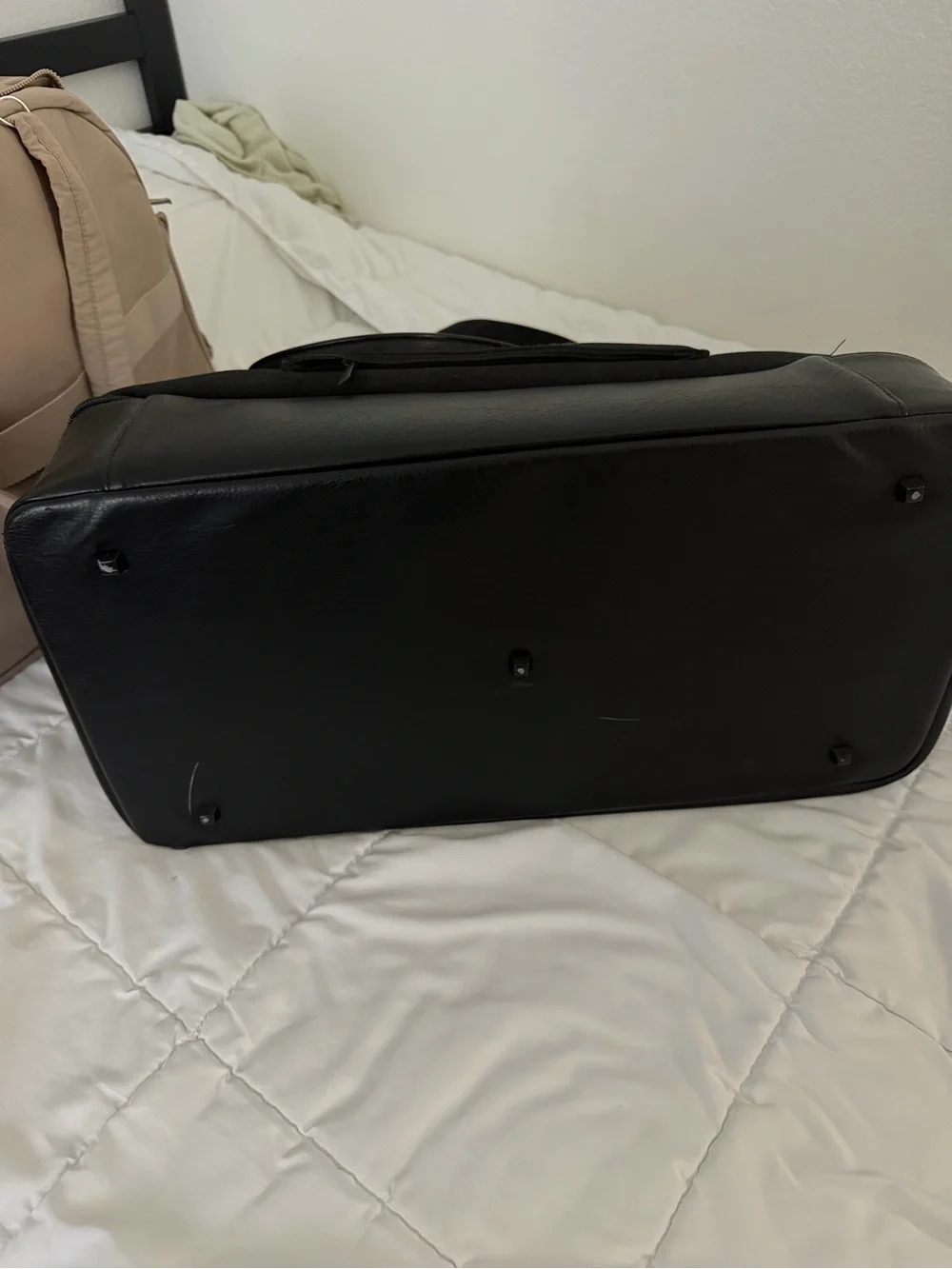 Beis Weekender Travel Bag with Shoulder Strap